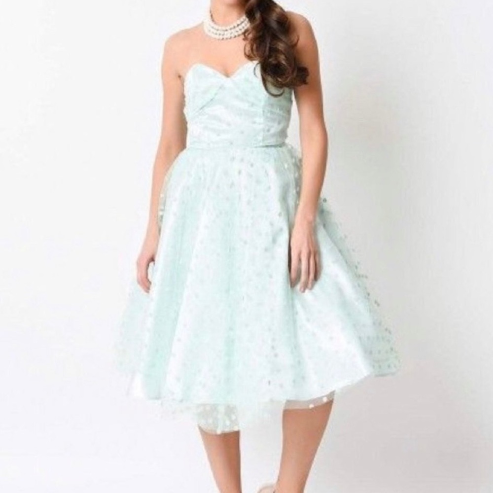 Iconic by Unique Vintage fit & flare Mint retro pinup Pinupgirl dress